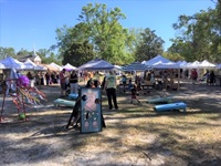Stroll the farmers market at Poplar Grove Plantation